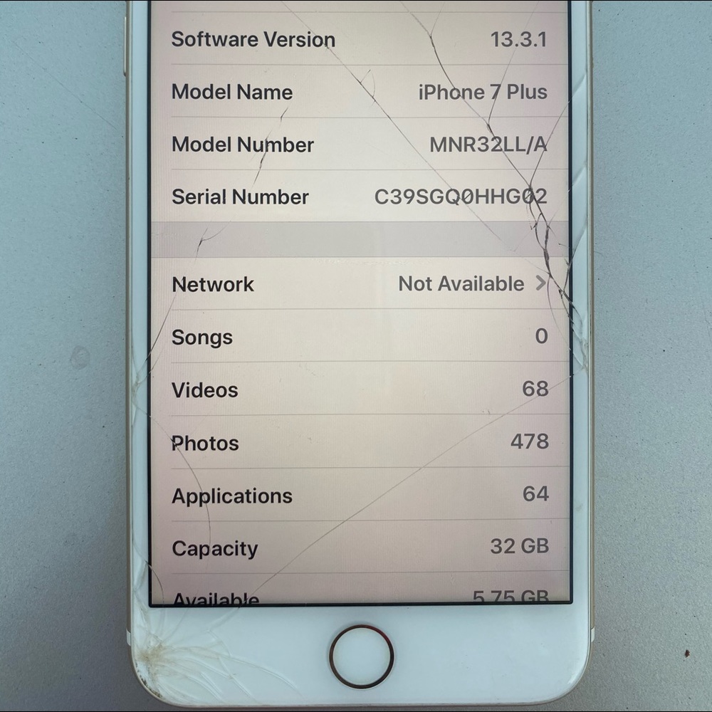 iPhone 7 Plus - Picture 2 of 7